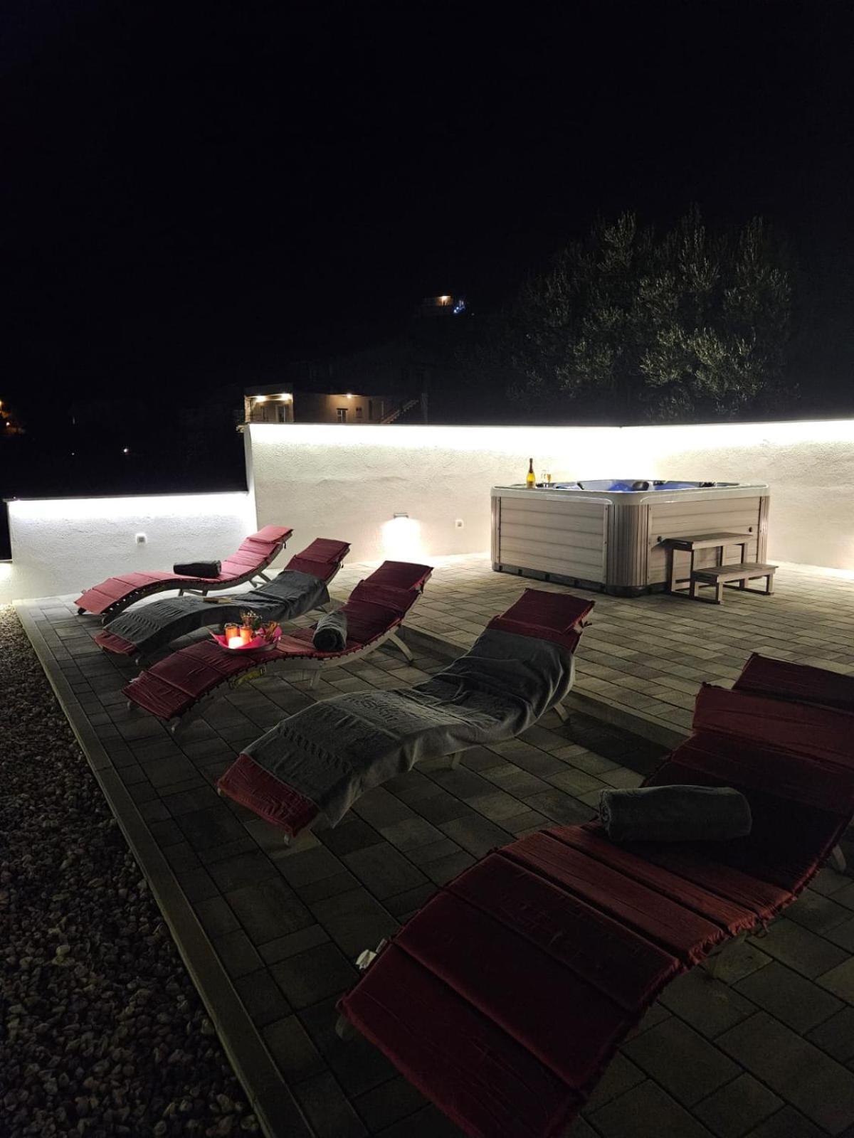 Apartman Koko With Private Jacuzzi 马卡尔斯卡 外观 照片
