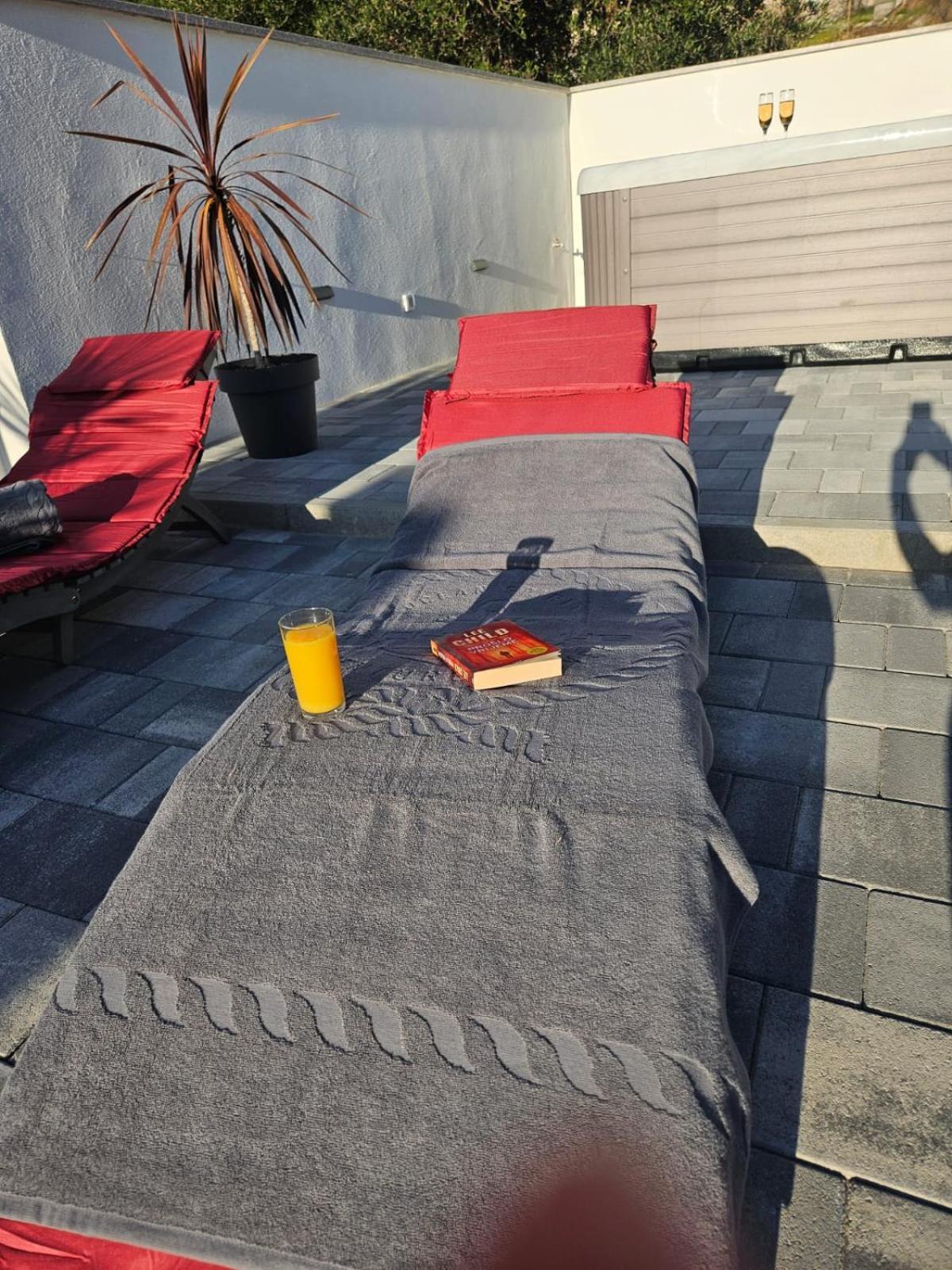 Apartman Koko With Private Jacuzzi 马卡尔斯卡 外观 照片