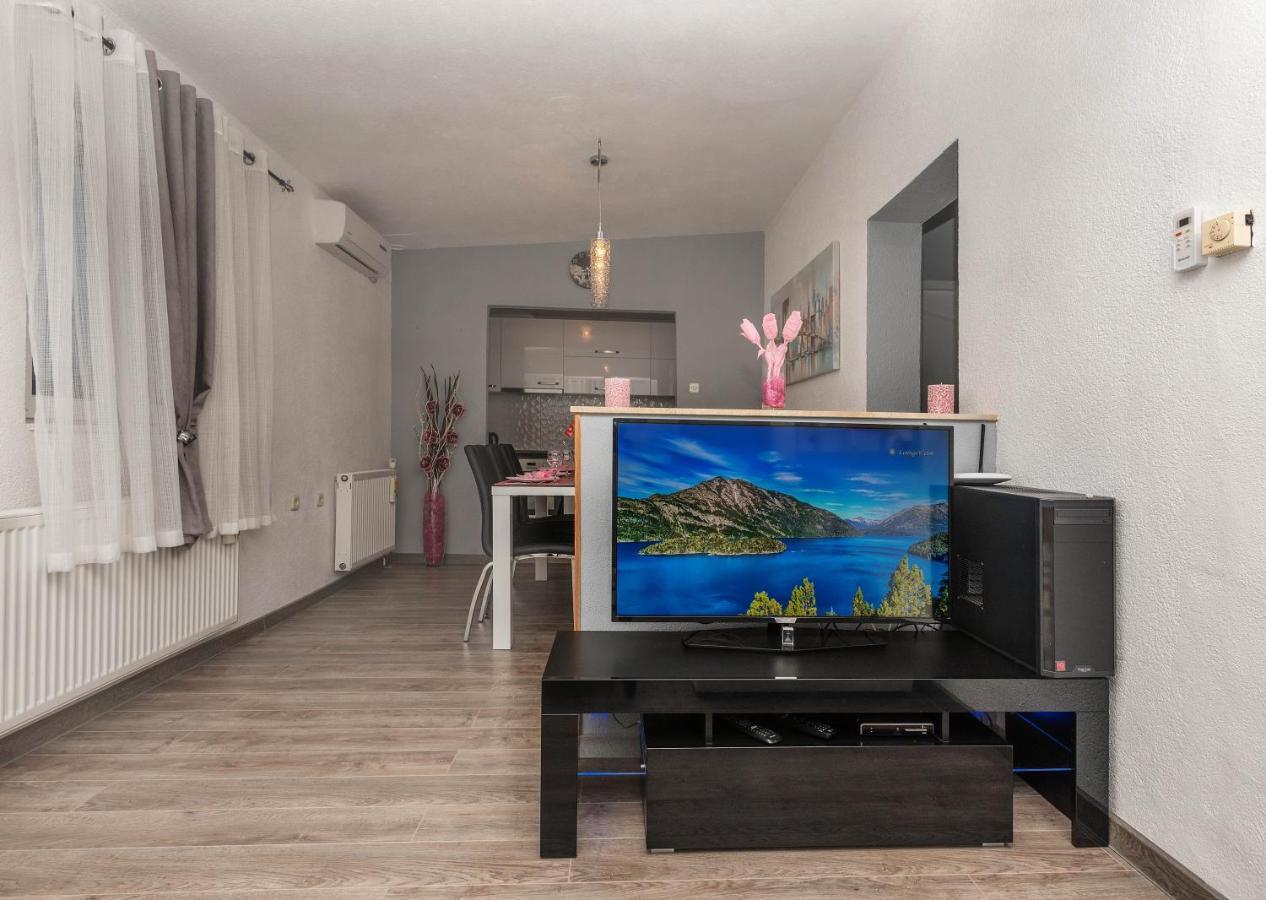 Apartman Koko With Private Jacuzzi 马卡尔斯卡 外观 照片